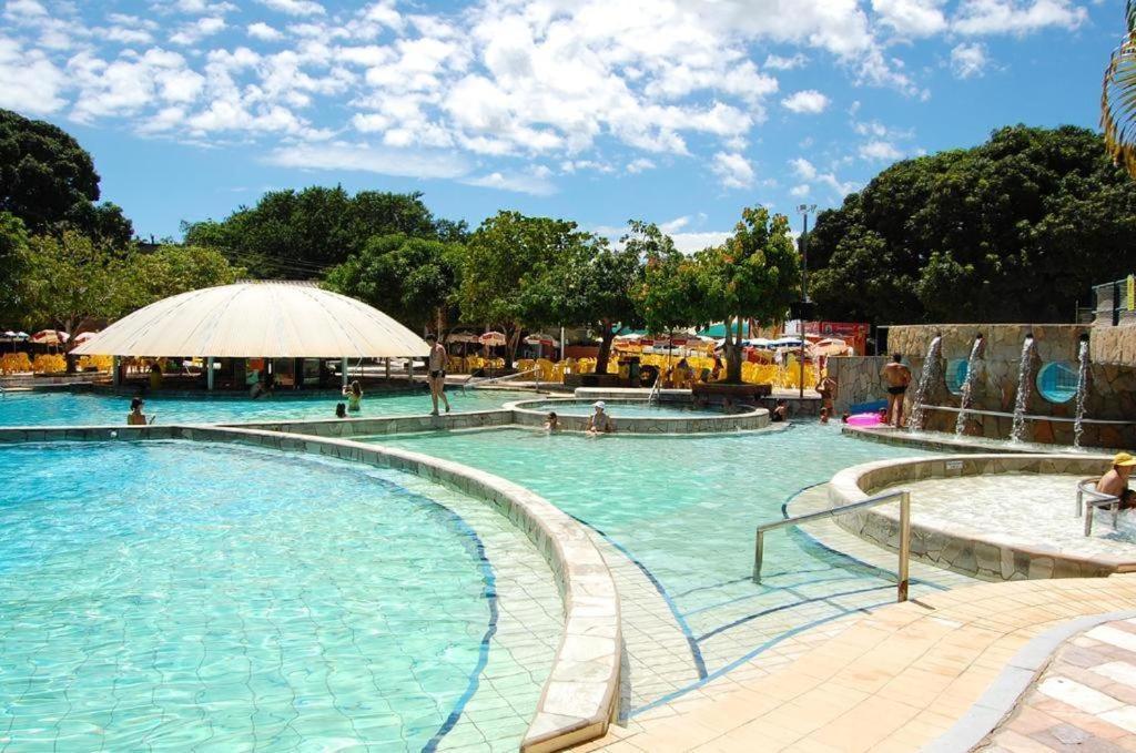 Piazza Diroma - Cortesia Park Diroma, Splash E Slide Caldas Novas Exteriér fotografie