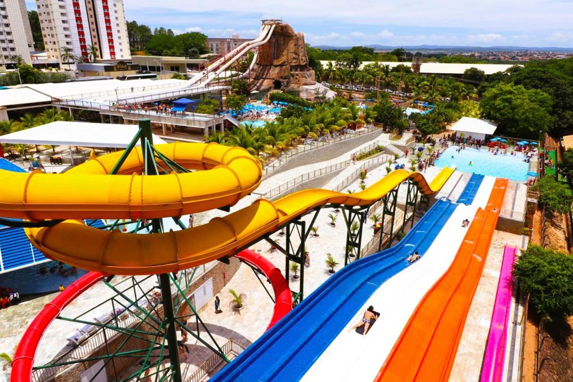 Piazza Diroma - Cortesia Park Diroma, Splash E Slide Caldas Novas Exteriér fotografie