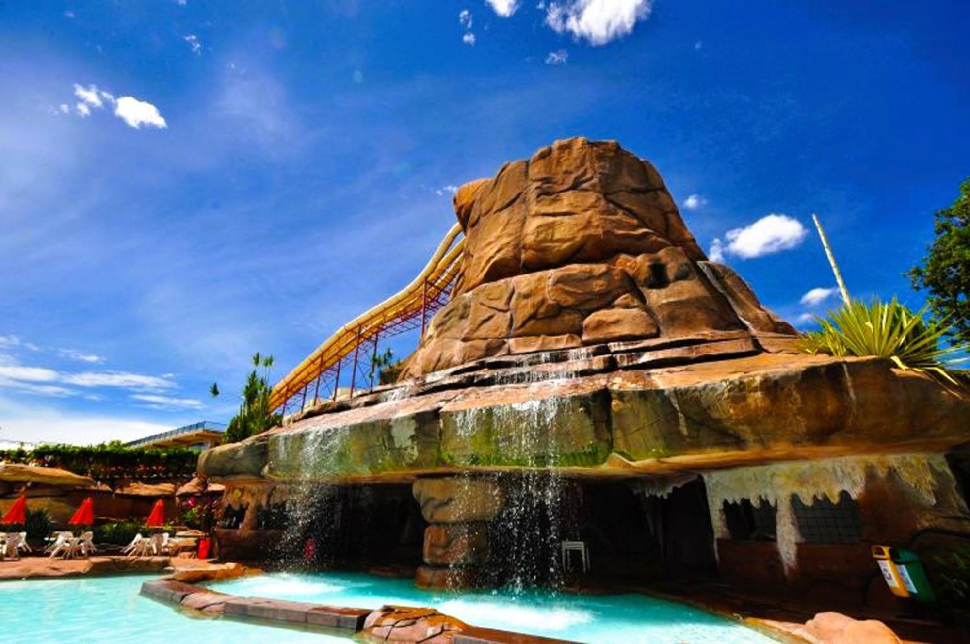 Piazza Diroma - Cortesia Park Diroma, Splash E Slide Caldas Novas Exteriér fotografie