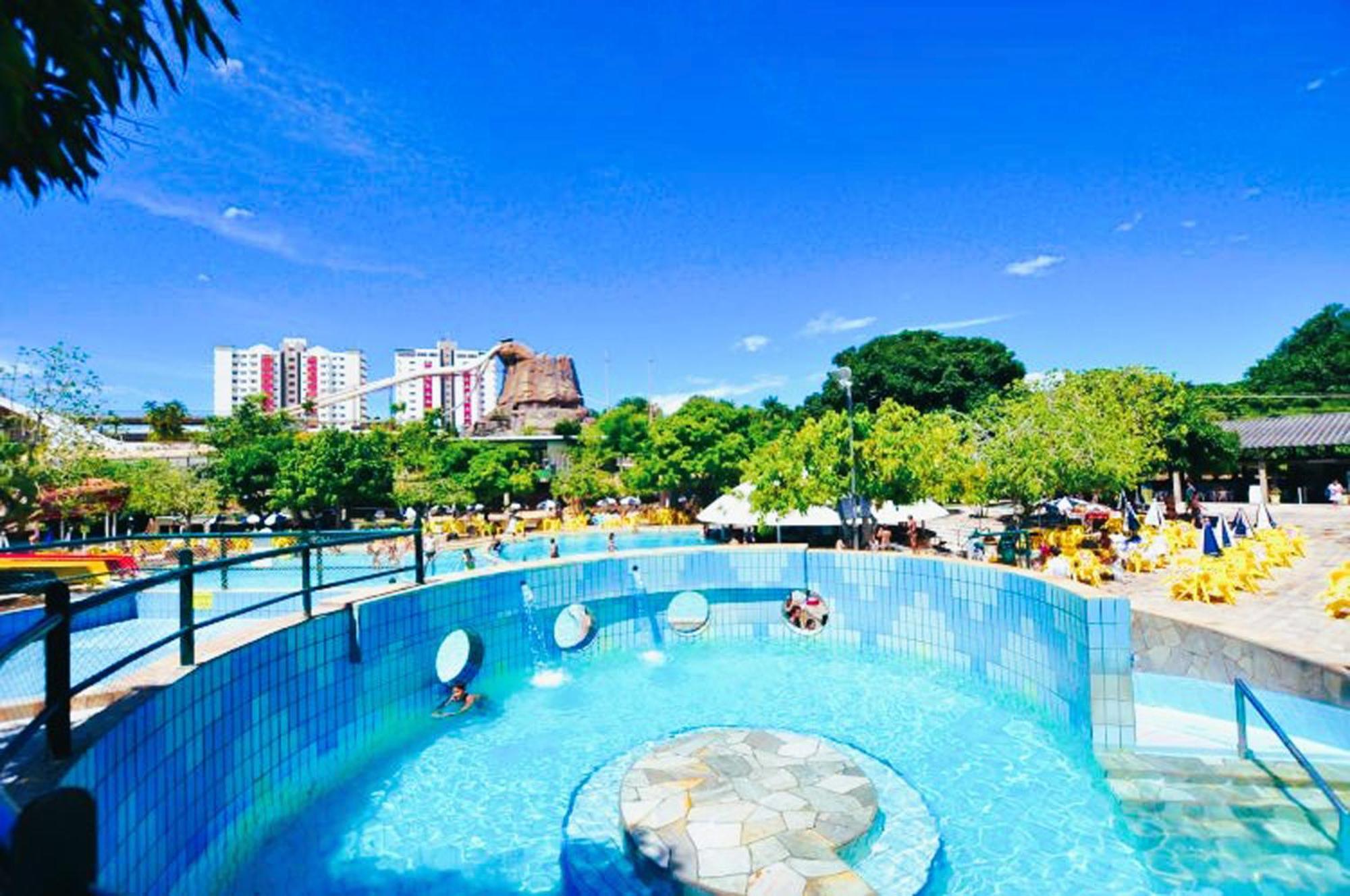 Piazza Diroma - Cortesia Park Diroma, Splash E Slide Caldas Novas Exteriér fotografie